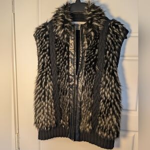 Peter Nygård Faux Fur Vest Petites Medium PM Black Gray Cable Knit Mixed Boho